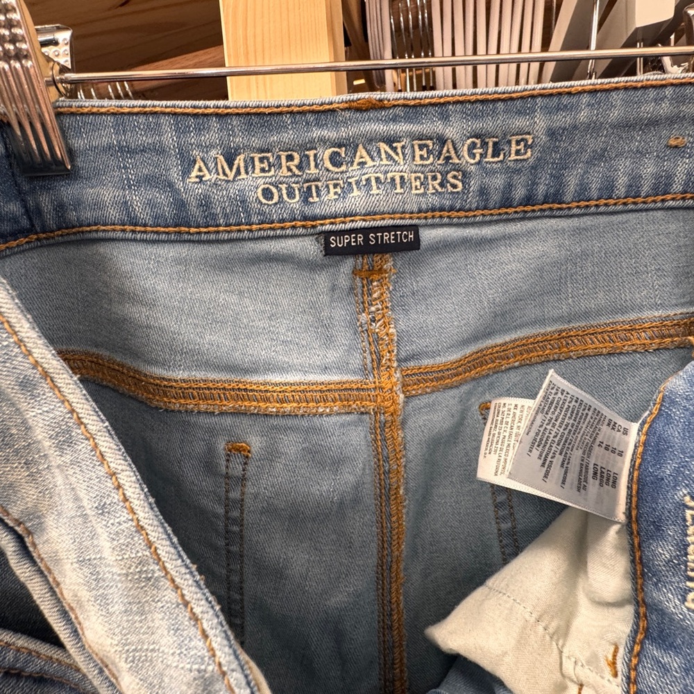 American Eagle Outfitters Light Blue Jeans